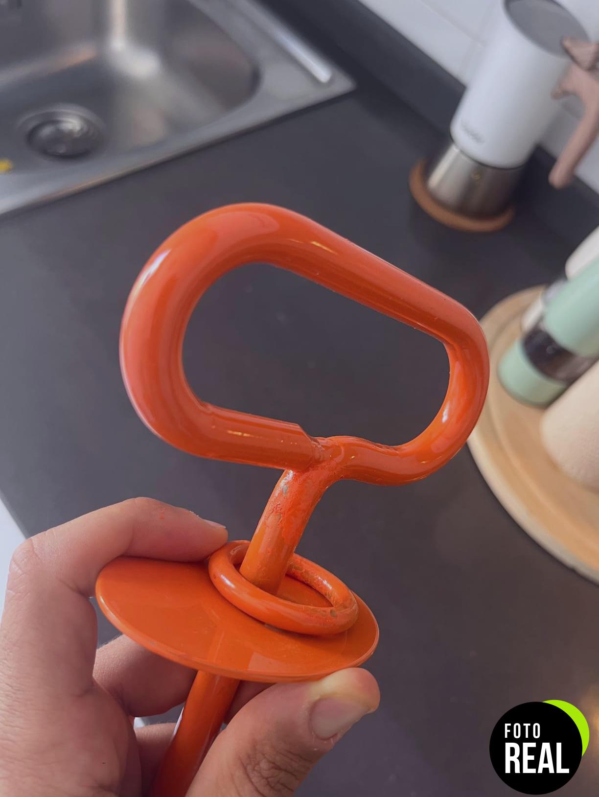 ancla-perro-grande-espiral-naranja-foto-1