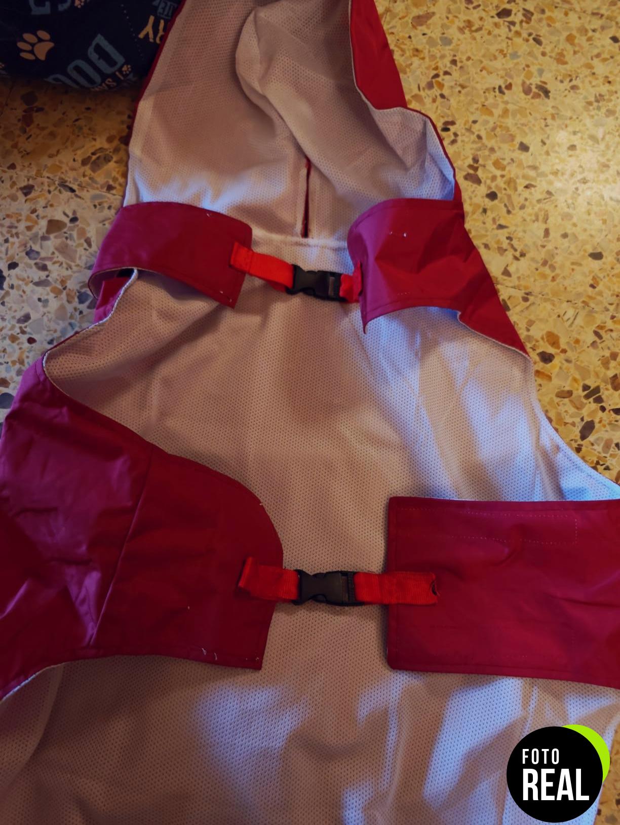 chaqueta-impermeable-zellar-perros-grandes-foto-1