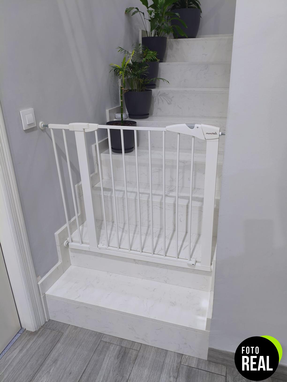 munchkin-valla-seguridad-bebe-blanca-76-82cm-foto-1